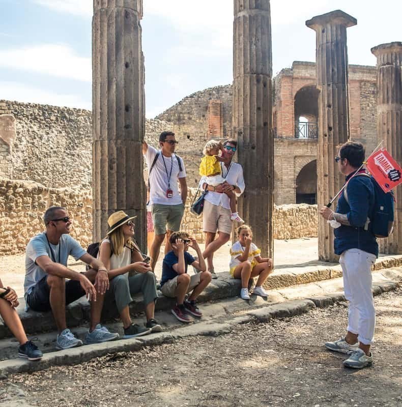 Sorrento: Full-Day Pompeii and Mount Vesuvius Tour